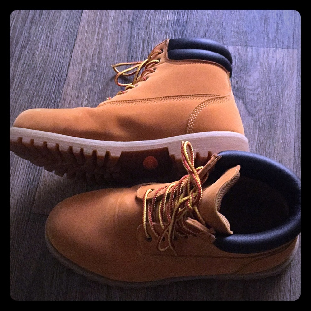 Mens Basic Boots great condition
